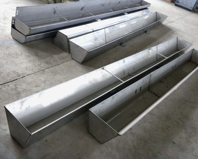 pig feeder 11(001).jpg